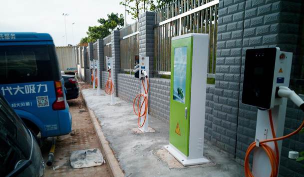 坂田風門坳小區室外交流充電樁項目